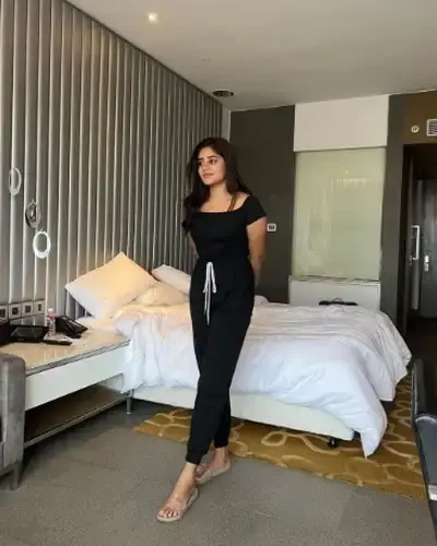 Call Girls Vagator Cash On Delivery
